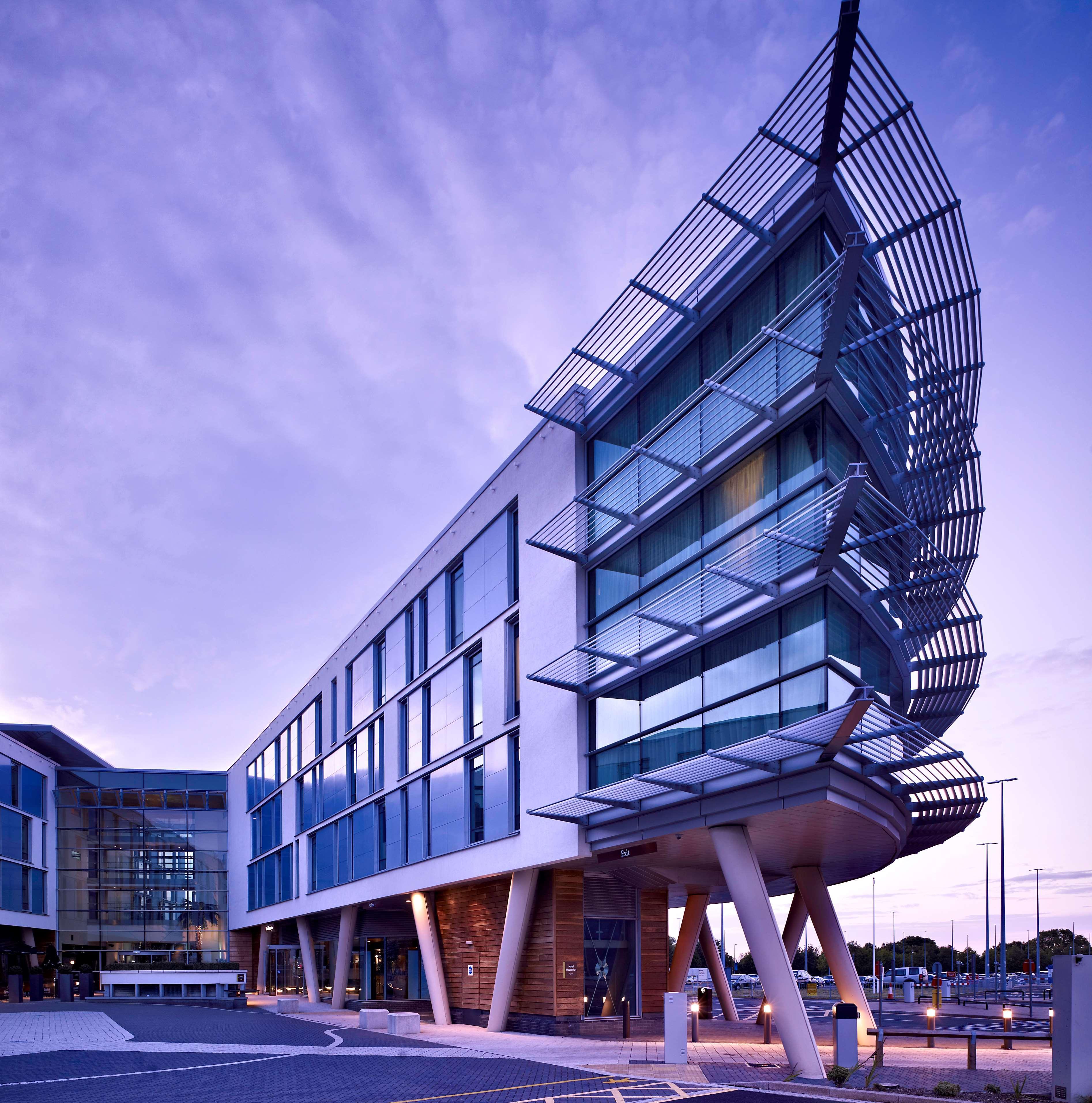 Doubletree By Hilton Hotel Newcastle International Airport Newcastle upon Tyne Exterior foto