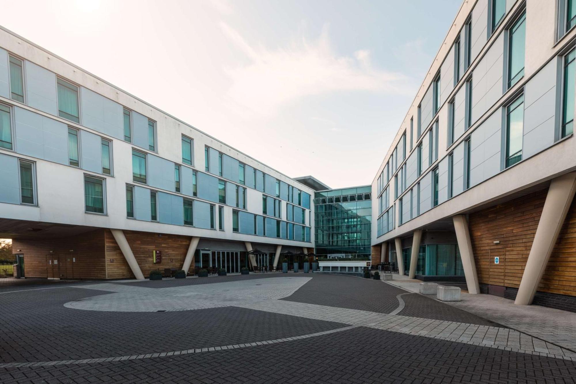 Doubletree By Hilton Hotel Newcastle International Airport Newcastle upon Tyne Exterior foto